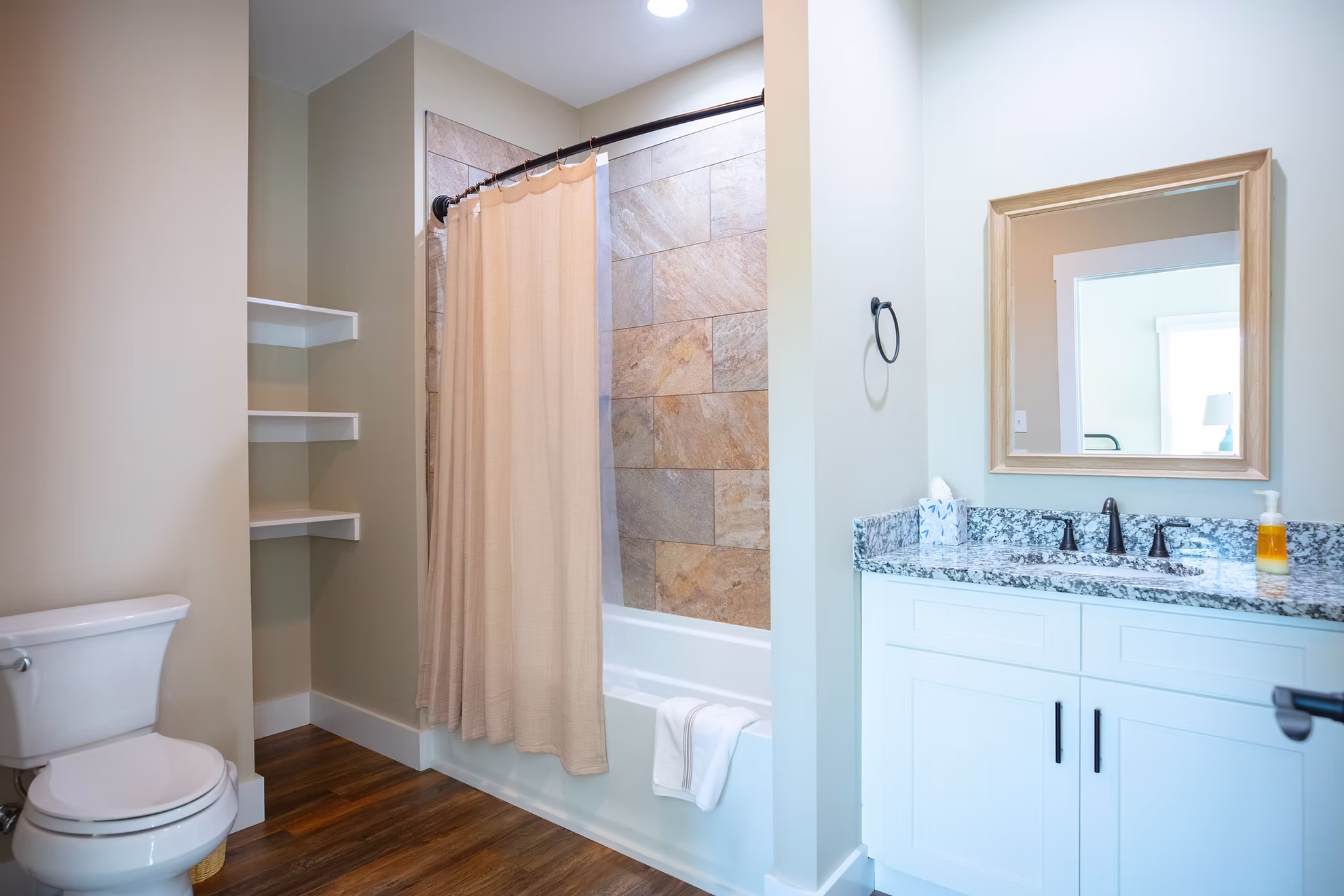 A cottage bathroom